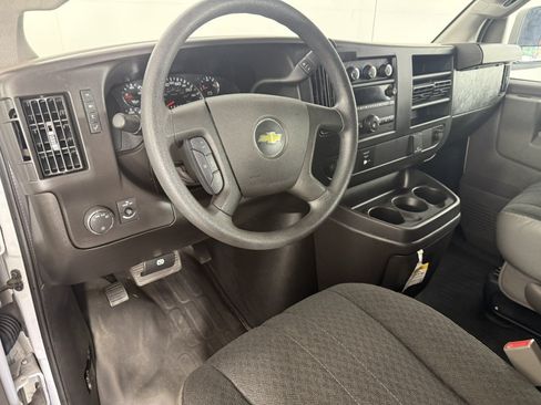 Used 2024 Chevrolet Express 2500 w/ Driver Convenience Package RWD image 17
