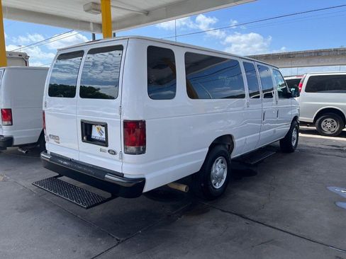 Used 2009 Ford E-350 and Econoline 350 XL RWD image 6