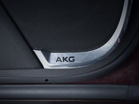 Used 2023 Cadillac Escalade Sport Platinum w/ LPO, ONYX Package image 20