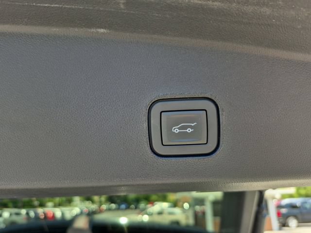 Used 2026 Cadillac Lyriq V AWD/4WD image 28