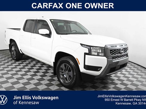 Used 2025 Nissan Frontier SV RWD image 1