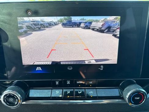 Used 2023 Chevrolet Colorado Trail Boss w/ Advanced Trailering Package AWD/4WD image 16