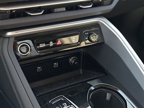 New 2025 Audi Q5 Premium Plus image 14