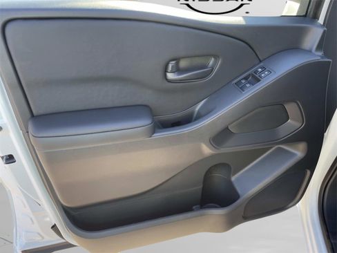 New 2026 Nissan Frontier S image 10