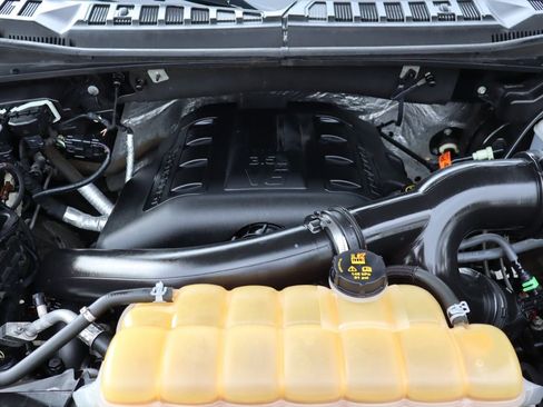 Used 2016 Ford F150 Platinum w/ Technology Package image 39