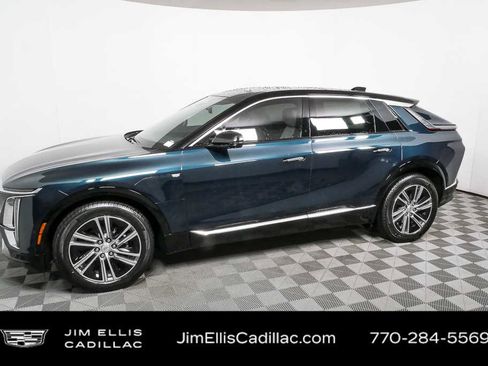 New 2026 Cadillac Lyriq Premium Luxury image 31