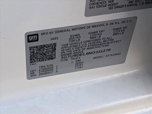 Used 2022 GMC Sierra 1500 SLT w/ SLT Premium Plus Package AWD/4WD image 17