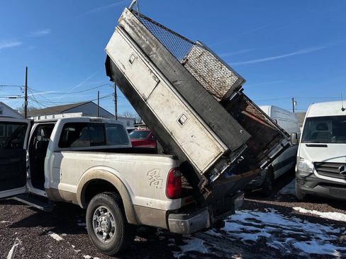 Used 2012 Ford F250 Lariat w/ Chrome Pkg AWD/4WD image 34