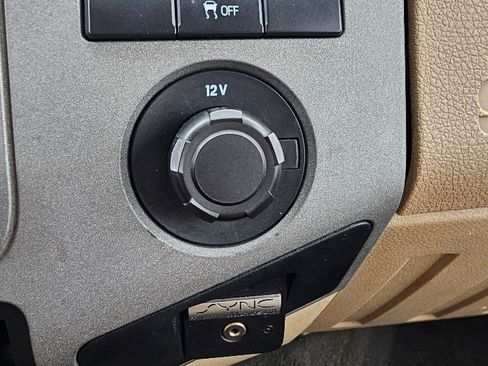 Used 2011 Ford F250 XLT w/ XLT Premium Pkg image 25