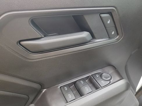 Used 2026 Chevrolet Colorado W/T RWD image 19