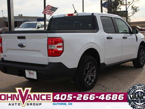 Used 2022 Ford Maverick XLT image 12