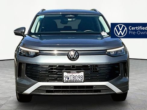 Used 2025 Volkswagen Tiguan S FWD image 2