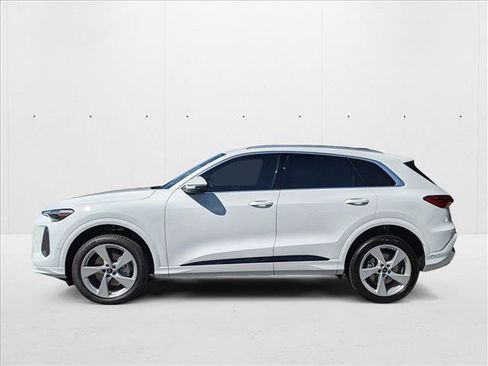 New 2025 Audi Q5 Premium Plus image 5