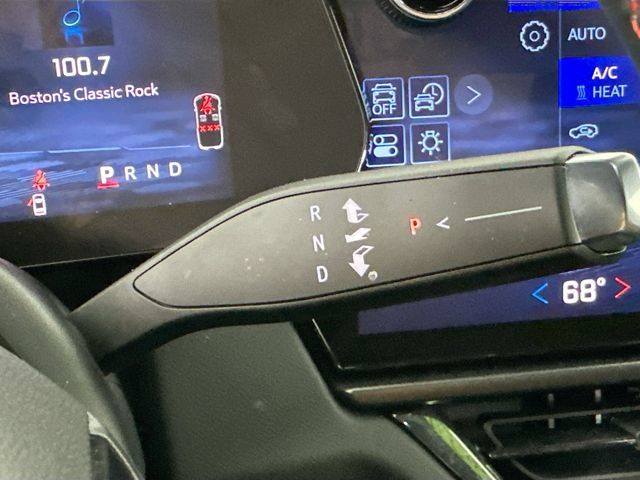Used 2024 Chevrolet Equinox EV RS FWD image 22