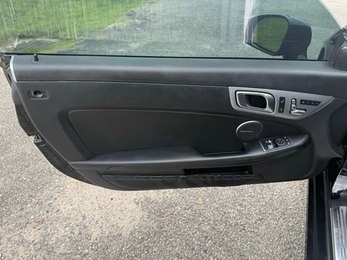 Used 2018 Mercedes-Benz SLC 300 image 22