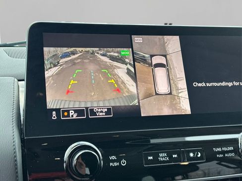 Used 2021 Nissan Armada SL w/ Captain's Chairs Package image 25