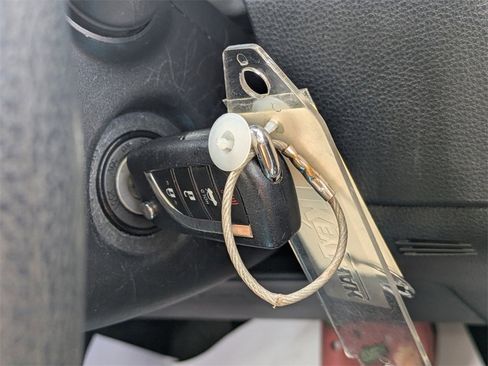 Used 2023 Toyota Corolla LE image 32