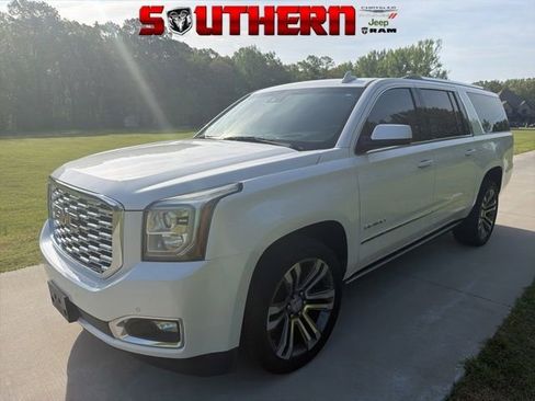 Used 2020 GMC Yukon XL Denali w/ Denali Ultimate Package image 1