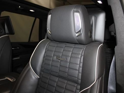 Used 2023 Cadillac Escalade V AWD/4WD image 8