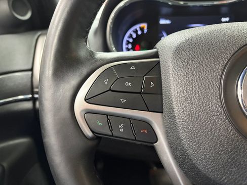 Used 2018 Jeep Grand Cherokee Limited image 33