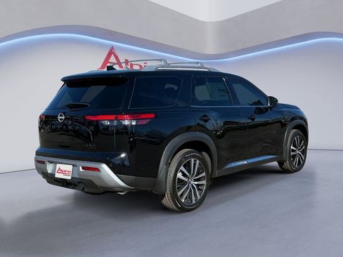 New 2025 Nissan Pathfinder Platinum w/ Black Appearance Package image 5