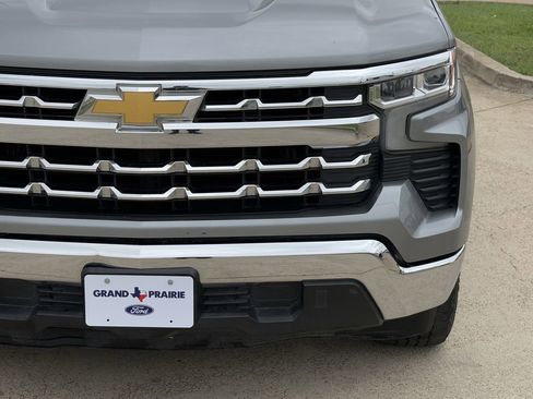 Used 2024 Chevrolet Silverado 1500 LT w/ Protection Package RWD image 10
