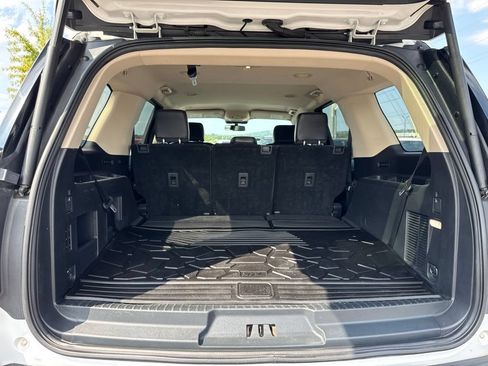 Used 2024 Ford Expedition XLT AWD/4WD image 28