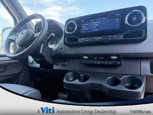 Used 2026 Mercedes-Benz Sprinter 2500 image 2