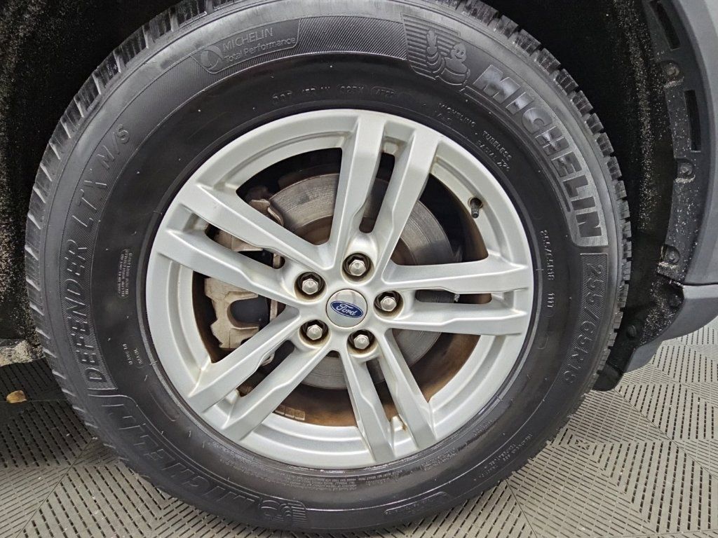 Used 2020 Ford Explorer XLT RWD image 47