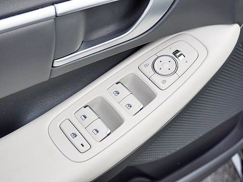 Certified 2024 Hyundai Sonata SEL image 23