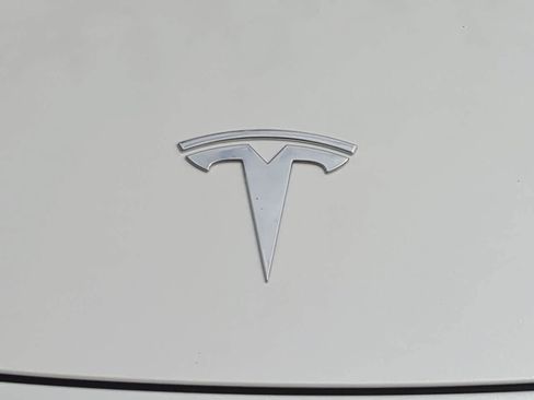 Used 2024 Tesla Model Y Performance AWD/4WD image 11