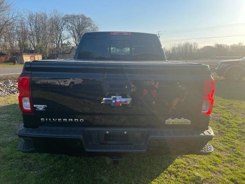 Used 2017 Chevrolet Silverado 1500 High Country image 4