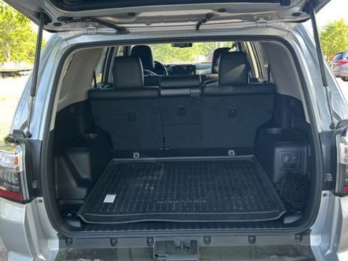 Used 2021 Toyota 4Runner Venture w/ Moonroof Package AWD/4WD image 14