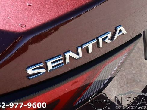 Used 2024 Nissan Sentra SV image 9