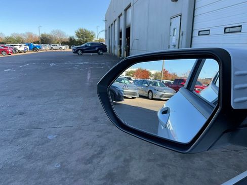 Used 2025 Hyundai Kona SEL image 19