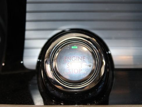 Used 2022 Lincoln Corsair AWD w/ Premium Package image 26