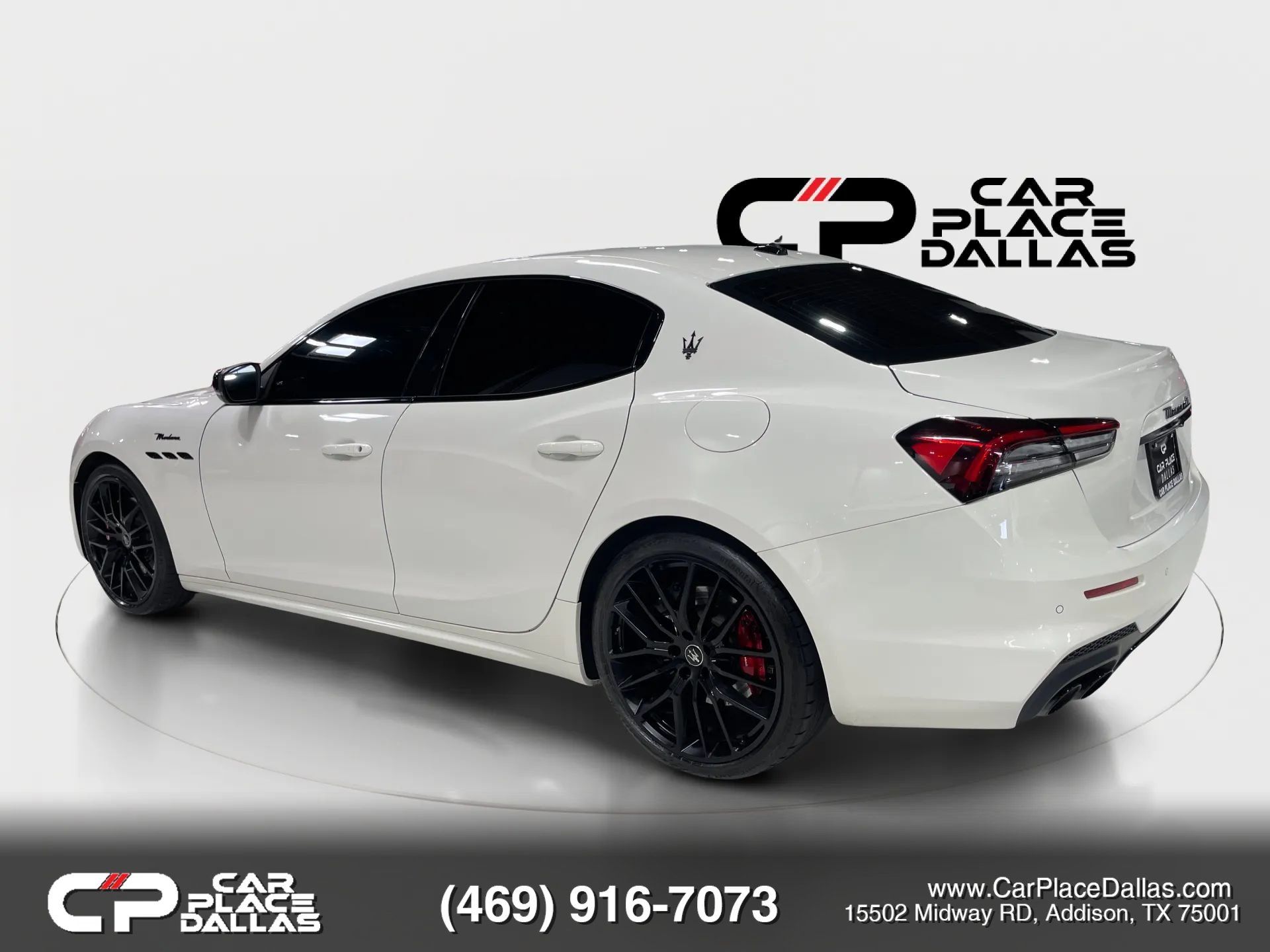 Used 2023 Maserati Ghibli Modena RWD image 11