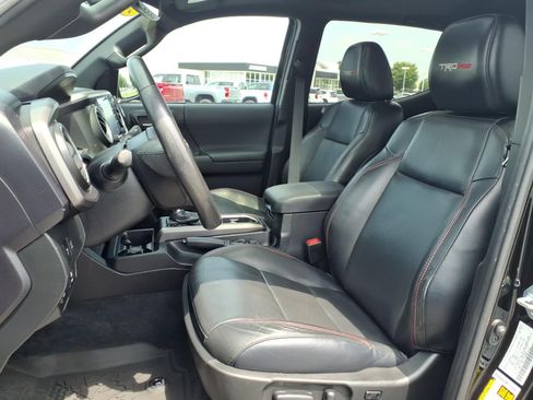 Used 2021 Toyota Tacoma TRD Pro AWD/4WD image 17