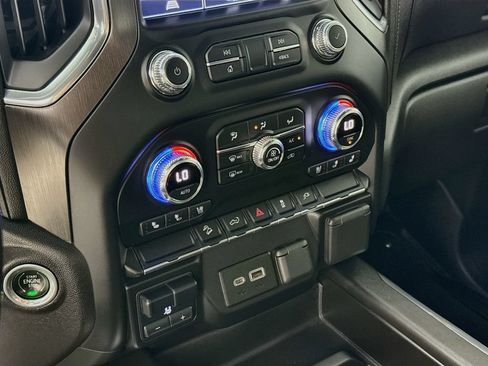 Used 2021 GMC Sierra 1500 AT4 AWD/4WD image 18