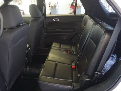 Used 2019 Ford Explorer 4WD Police Interceptor image 18