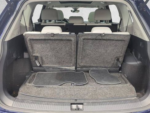 Used 2023 Volkswagen Tiguan SE FWD image 11