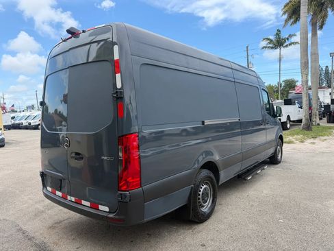 Used 2019 Mercedes-Benz Sprinter 170 image 6