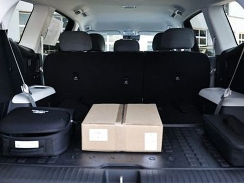 New 2026 Hyundai Ioniq 9 S image 6