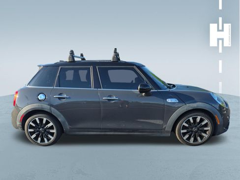 Used 2017 MINI Cooper S FWD image 3