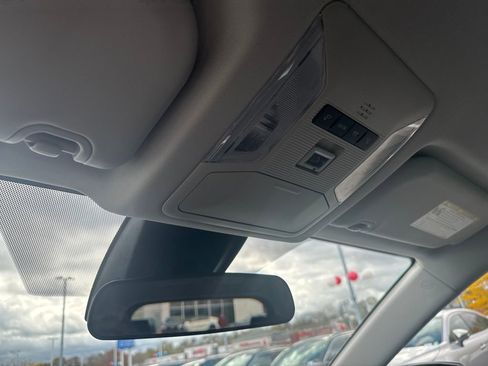 Used 2024 Toyota RAV4 LE image 27