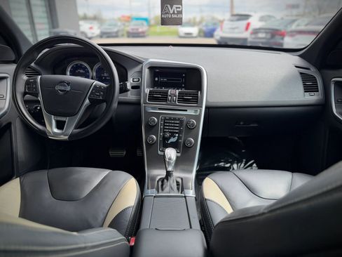 Used 2013 Volvo XC60 T6 image 12