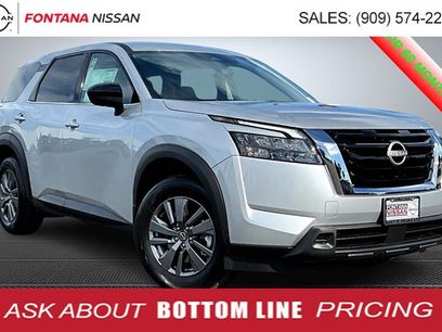 New 2025 Nissan Pathfinder S