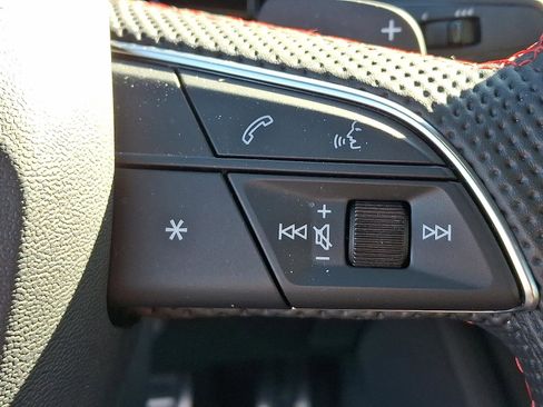 Certified 2025 Audi Q3 2.0T Premium Plus w/ Premium Plus Package image 23