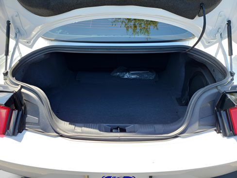 Used 2024 Ford Mustang Premium image 7