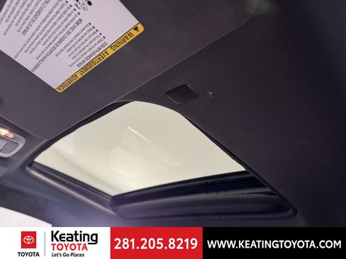 Certified 2024 Toyota Sienna XLE Woodland Edition image 21